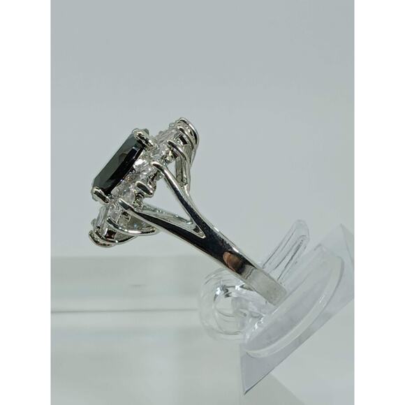 Vintage Ring Size 6.25 Silver Tone White Gold GP Black CZ Cluster Cocktail NOS - Picture 5 of 10